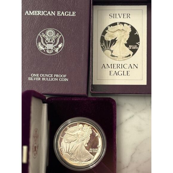1986 US Mint American Eagle one ounce proof silver bullion coin .999 fine - Picture 1 of 4